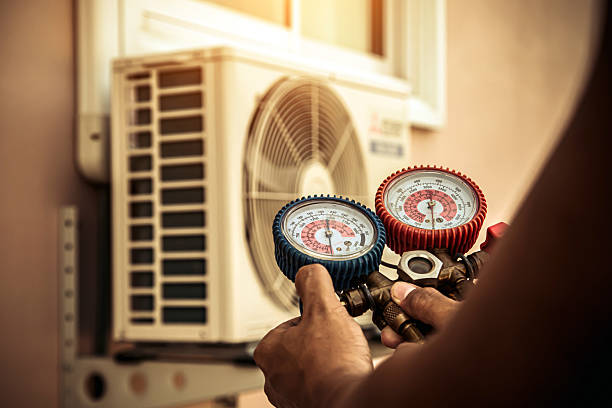 Professional Hvac Installation technician working in Marshall, MO